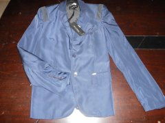 廣州市海珠區泓成服飾廠 專業精制普通梭織薄料西服